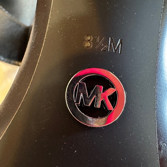 Michael Kors Black Leather Women's Platform Heels - Picture 8 of 8